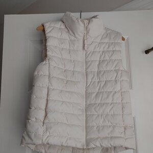 Old Navy Quilted Puffer Vest for Girls, size 8